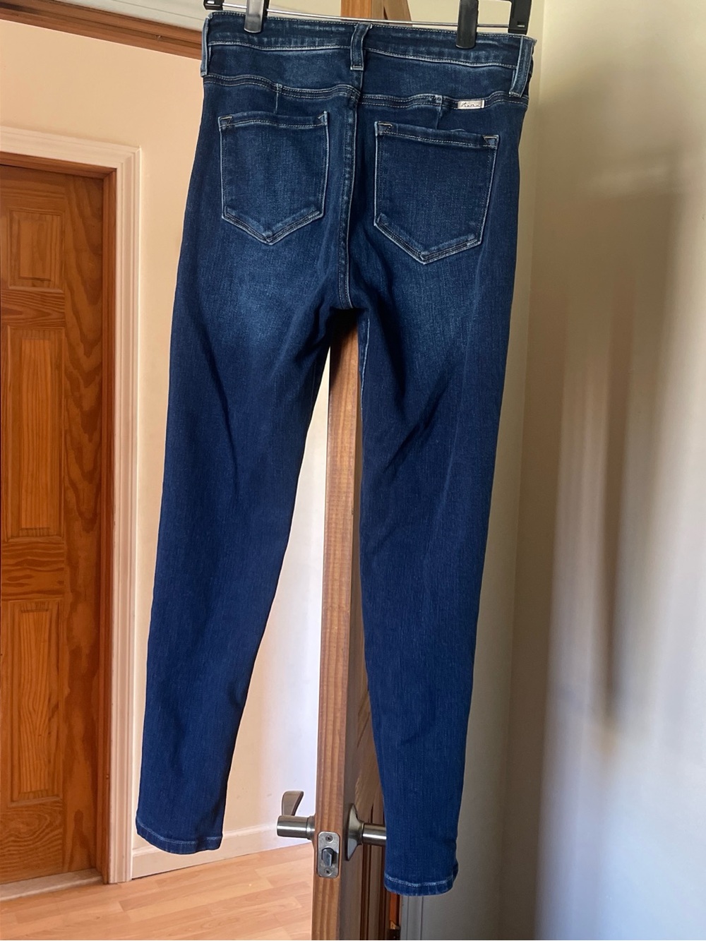 KanCan high waisted women’s denim jeans, stretch, size 9/28 - Picture 3 of 6
